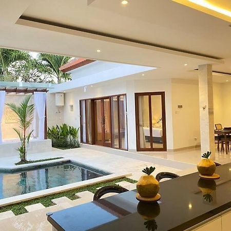 Villa Akmali Umalas 2Br With Private Pool & Jacuzzi Canggu Dış mekan fotoğraf