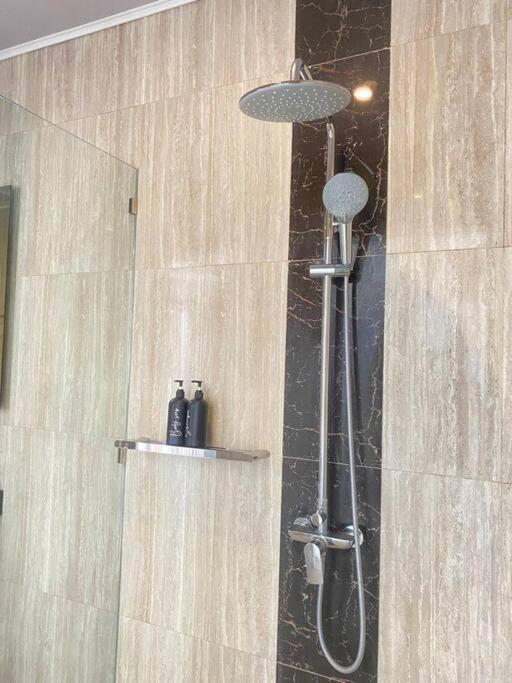 Villa Akmali Umalas 2Br With Private Pool & Jacuzzi Canggu Dış mekan fotoğraf