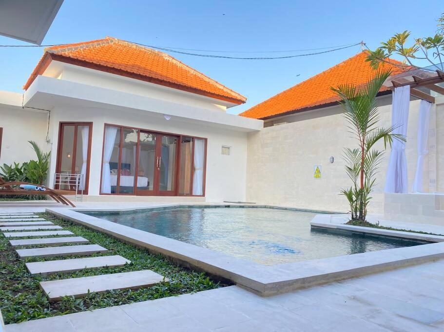 Villa Akmali Umalas 2Br With Private Pool & Jacuzzi Canggu Dış mekan fotoğraf